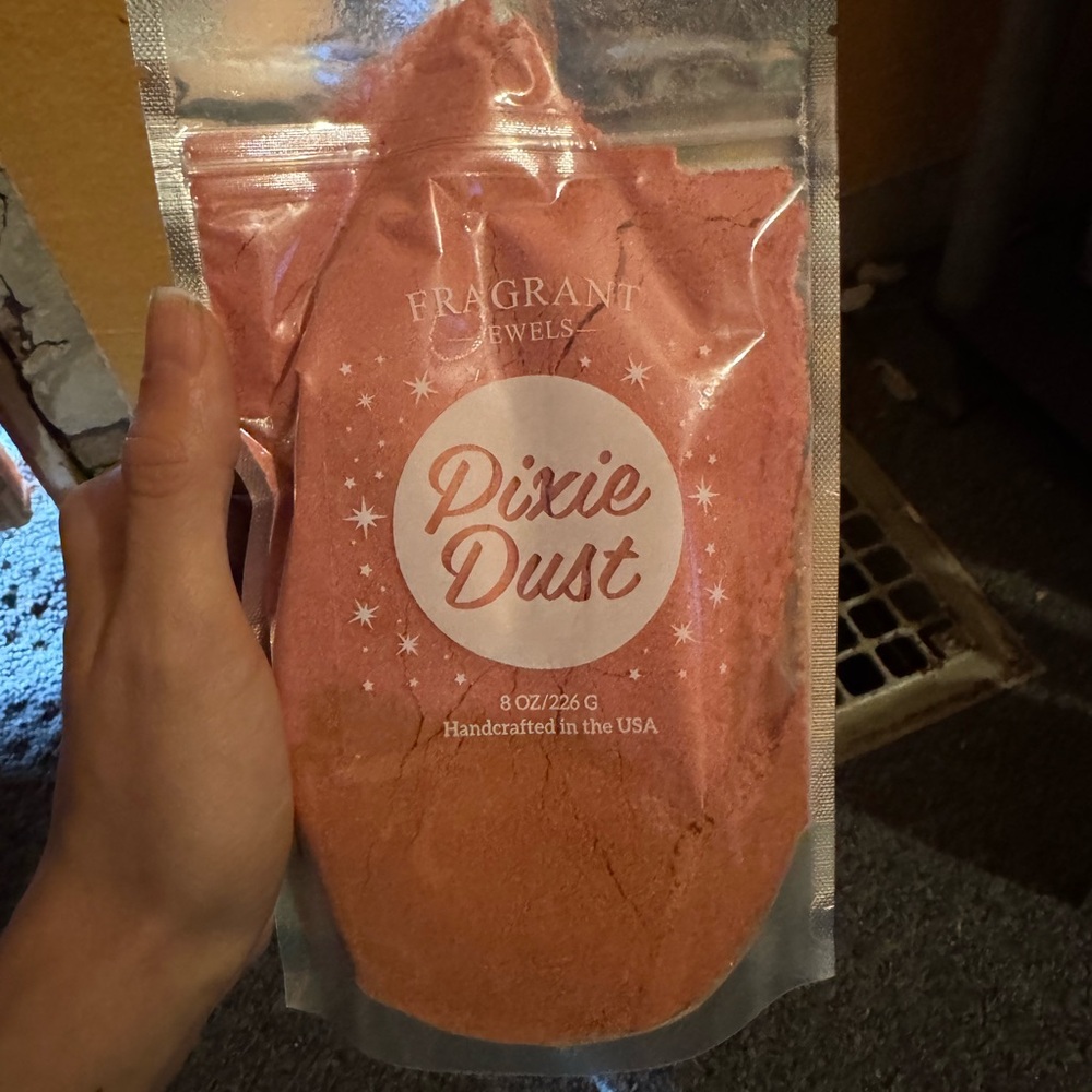 Fragrant Jewels Pixie Dust Bath Powder